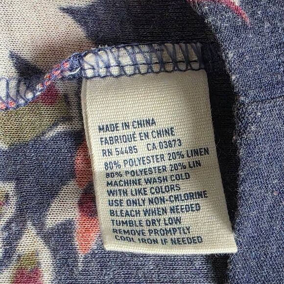 American Eagle Navy Floral Racerback Tank M - Picture 8 of 9